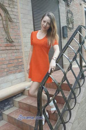 156120 - Viktoriia Age: 40 - Ukraine