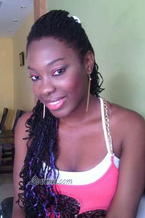 156497 - Yidanabey Age: 34 - Colombia