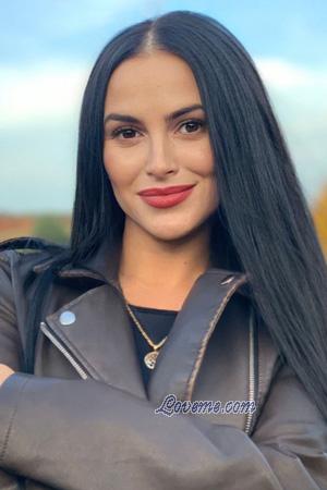 Ladies of Nova Dofinivka