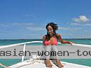 cartagena-women-boat-1104-34