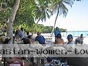 cartagena-women-boat-1104-36