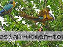 cartagena-women-boat-1104-5